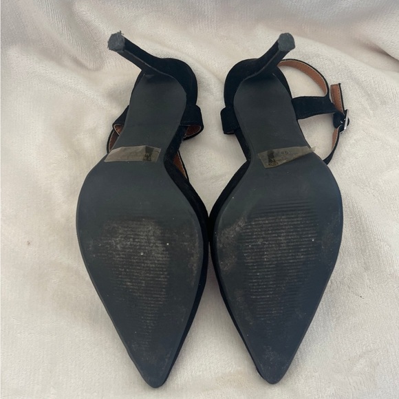 Black suede sandal size 7 - Picture 3 of 4